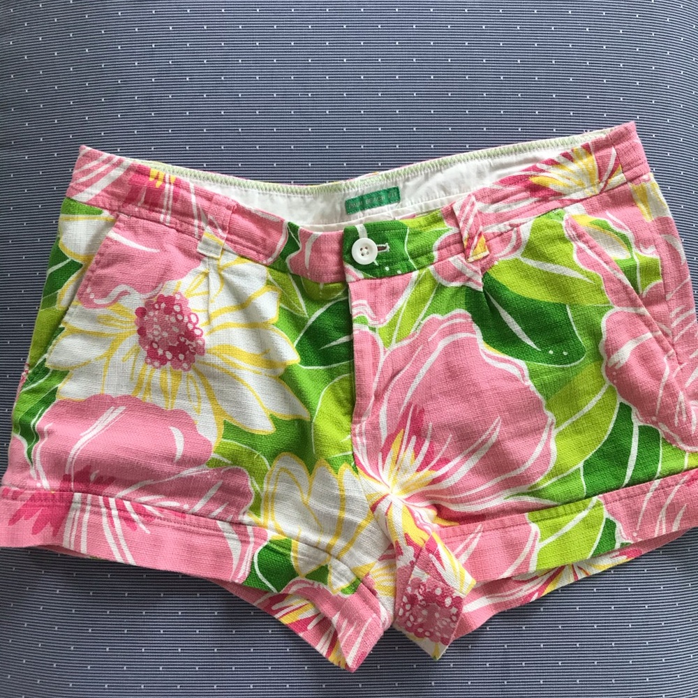 Lilly Pulitzer shorts size 8